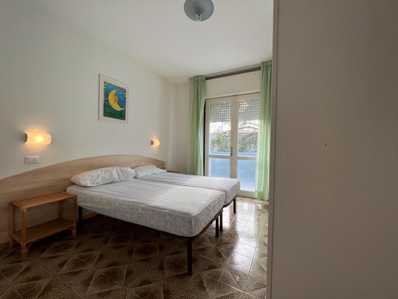 Condominio Ivelca Lignano Sabbiadoro Eksteriør bilde